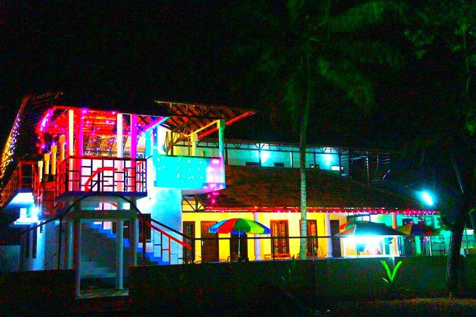 Chaandhni Lake View Hotel Alappuzha Esterno foto