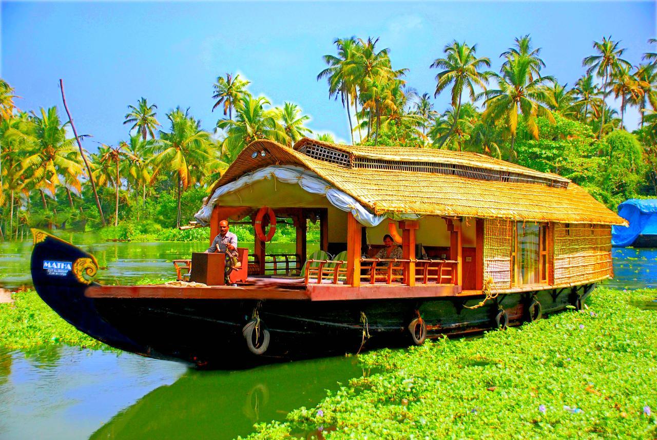 Chaandhni Lake View Hotel Alappuzha Esterno foto